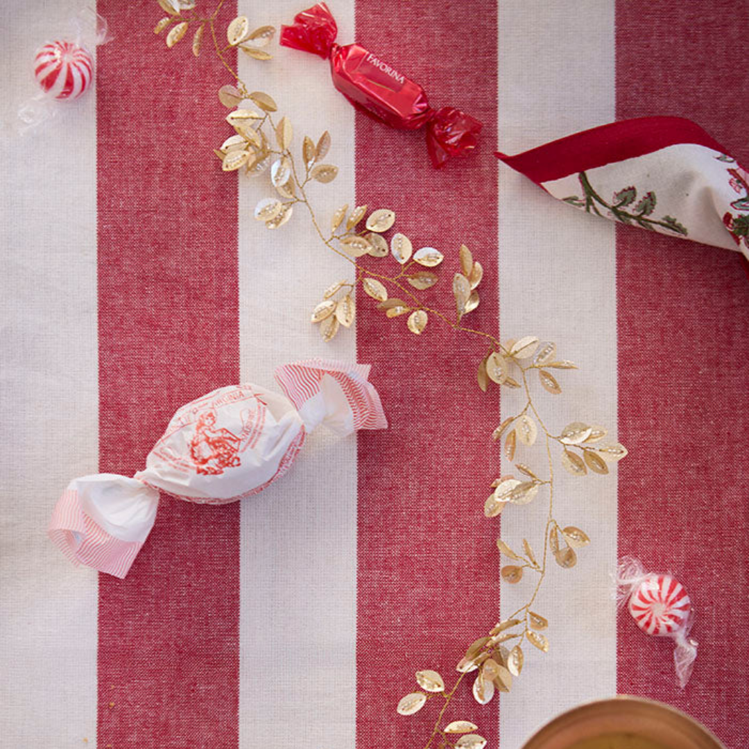 Tablecloth 160 x 300 CM Napoli Scarlet